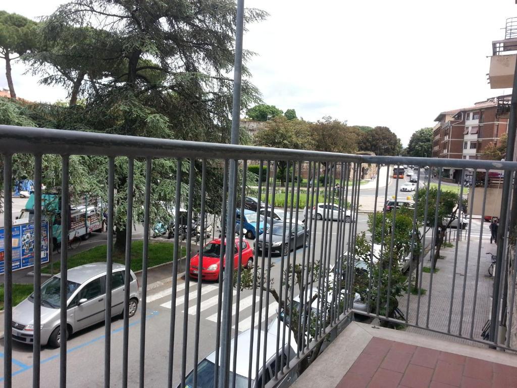 A Due Passi Dal Treno Pisa Exterior foto